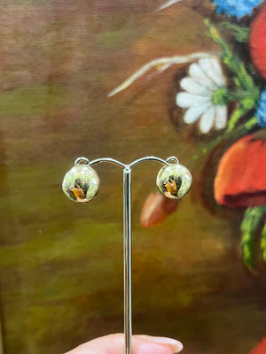 Clam Huggie Earrings in 9ct Yellow Gold LARGE