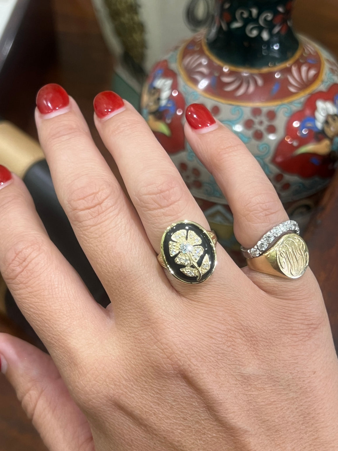 Onyx and Diamond Ring in 9ct Yellow Gold