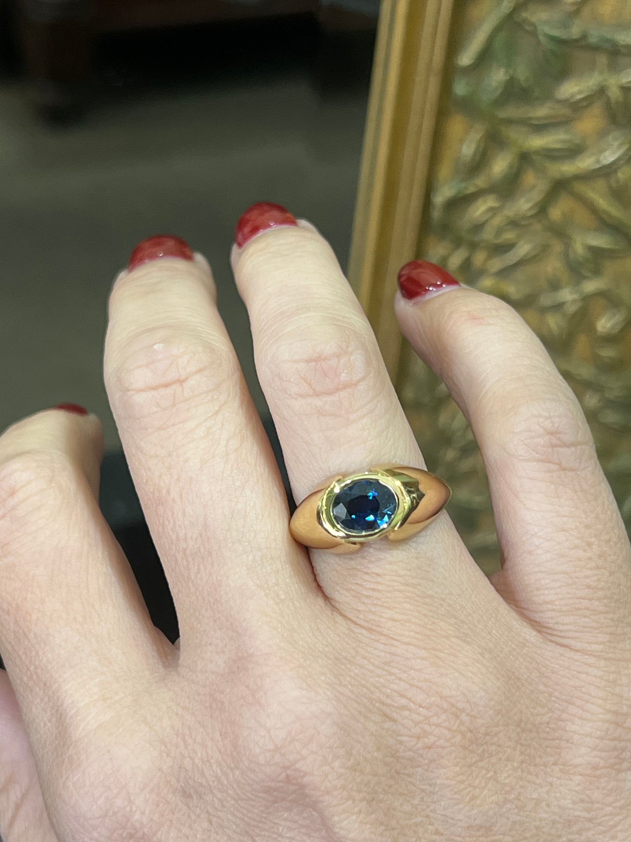 Australian Sapphire Ring in 18ct Yellow Gold