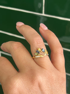 Australian Sapphire and Diamond Ring in 18ct Yellow Gold