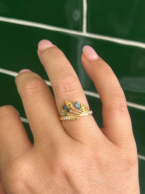 Australian Sapphire and Diamond Ring in 18ct Yellow Gold