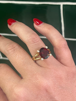 Garnet and Diamond Ring in 9ct Yellow Gold