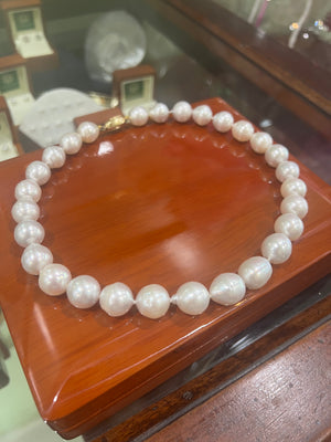 South Sea Pearl Necklace in Yellow Gold