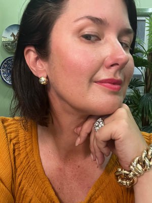 Clam Huggie Earrings in 9ct Yellow Gold LARGE