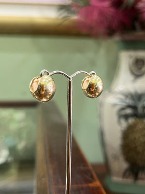 Clam Huggie Earrings in 9ct Yellow Gold LARGE