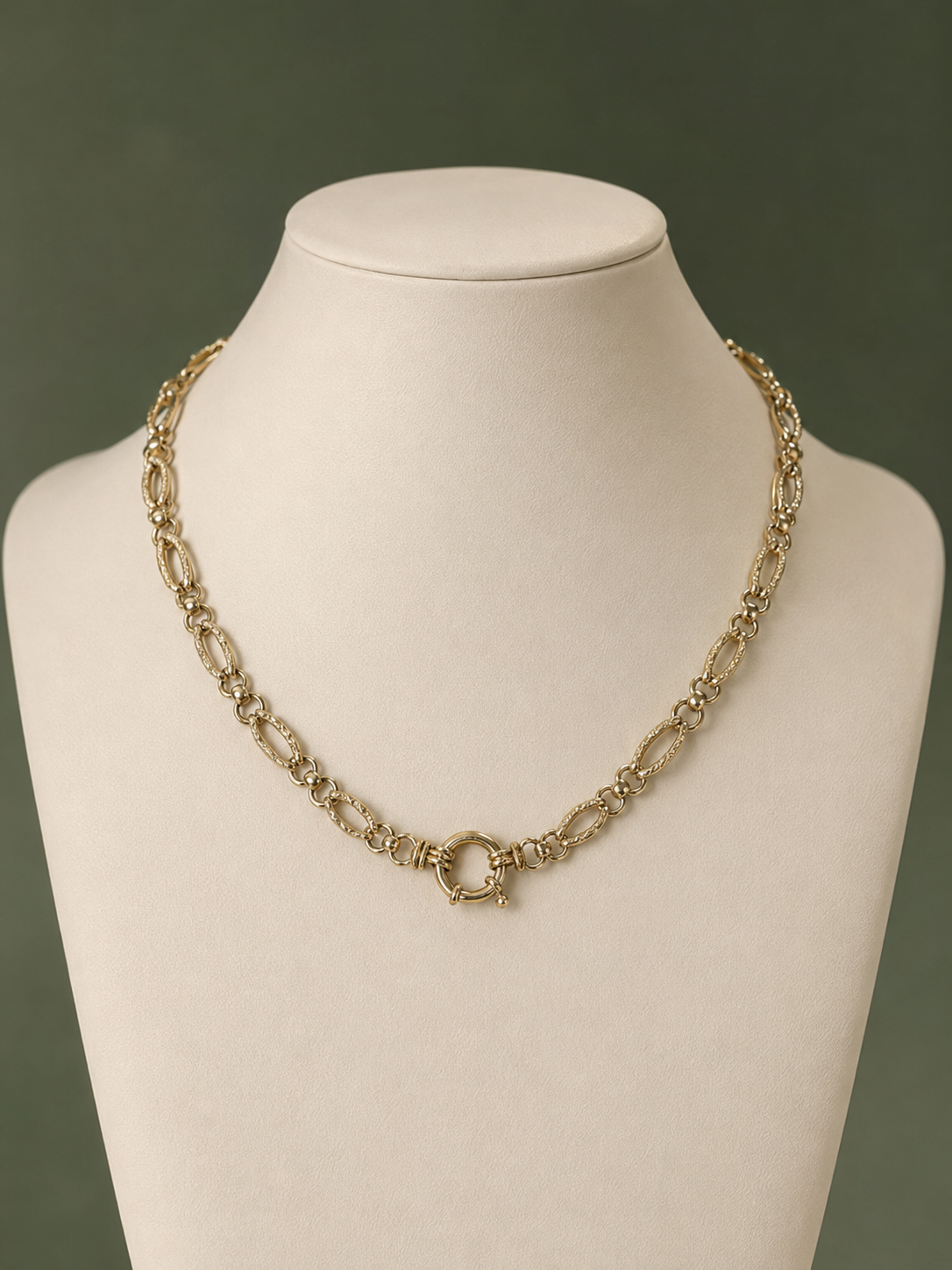 Heritage Navette Link Necklace in 9ct Yellow Gold