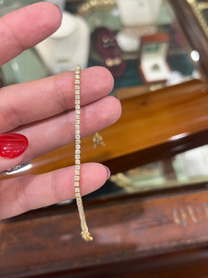 Diamond Set Tennis Bracelet in 18ct Yellow Gold (2.05ct)