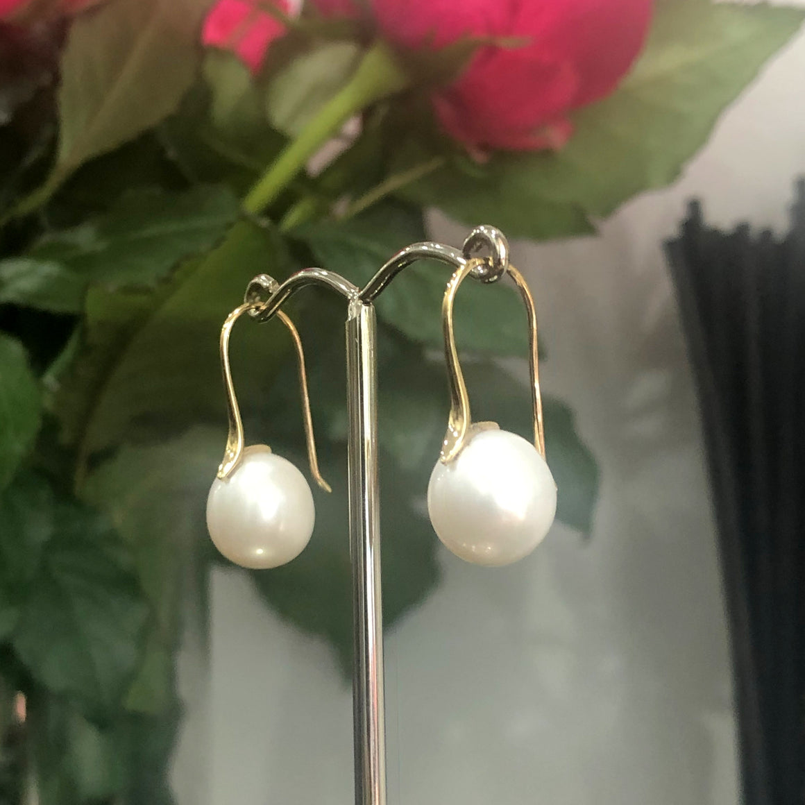 Freshwater Pearls on 9ct yellow gold shepard hooks
