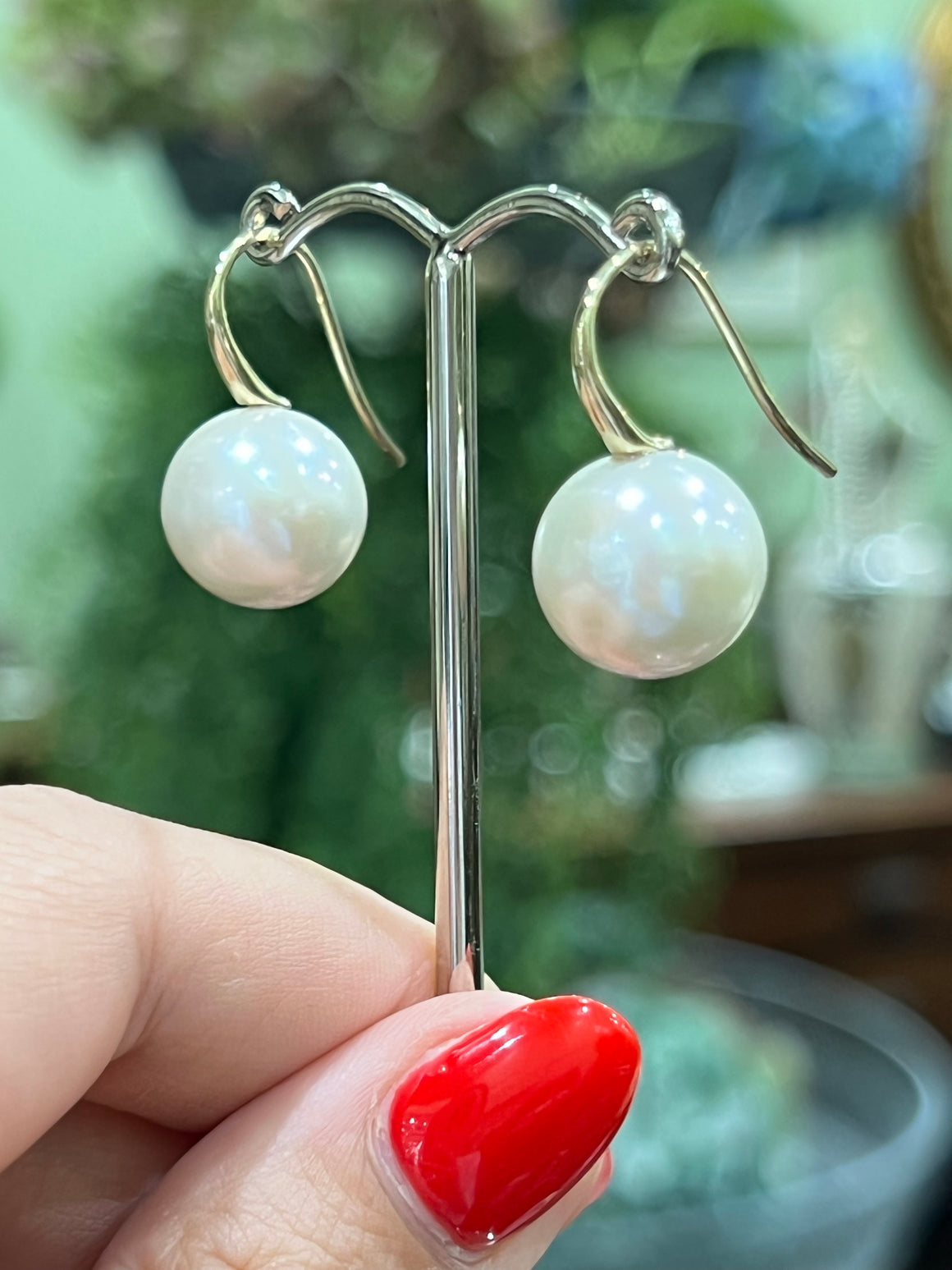 Pearl Swan Hooks in 9ct yellow gold