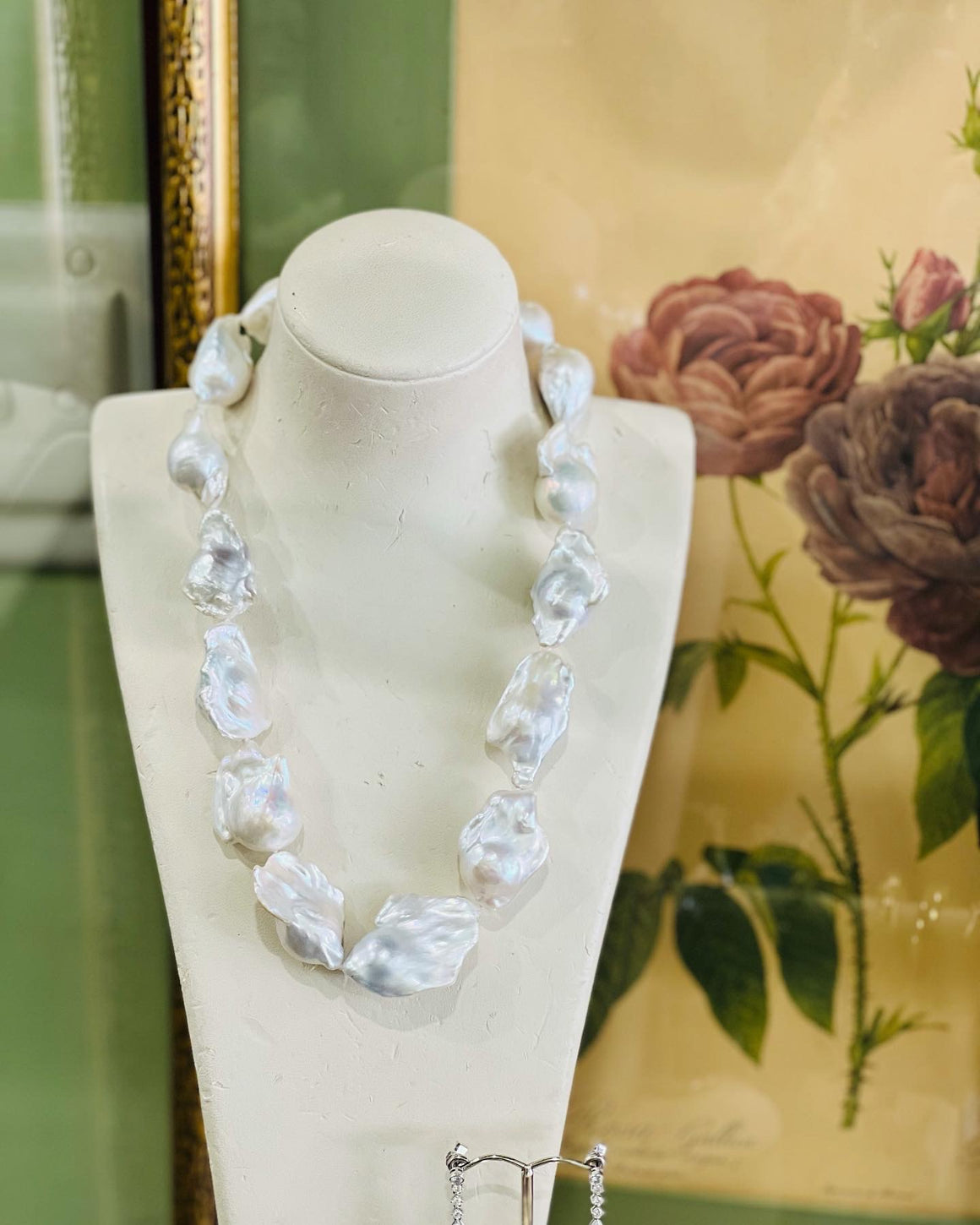 Baroque Pearl Necklace