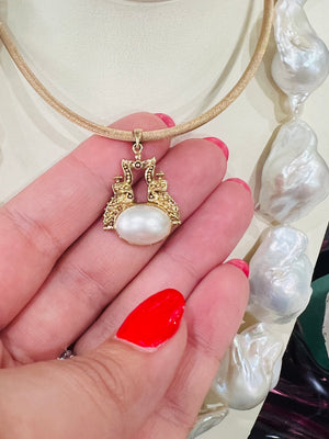 Ornate Mabe Pearl Pendant