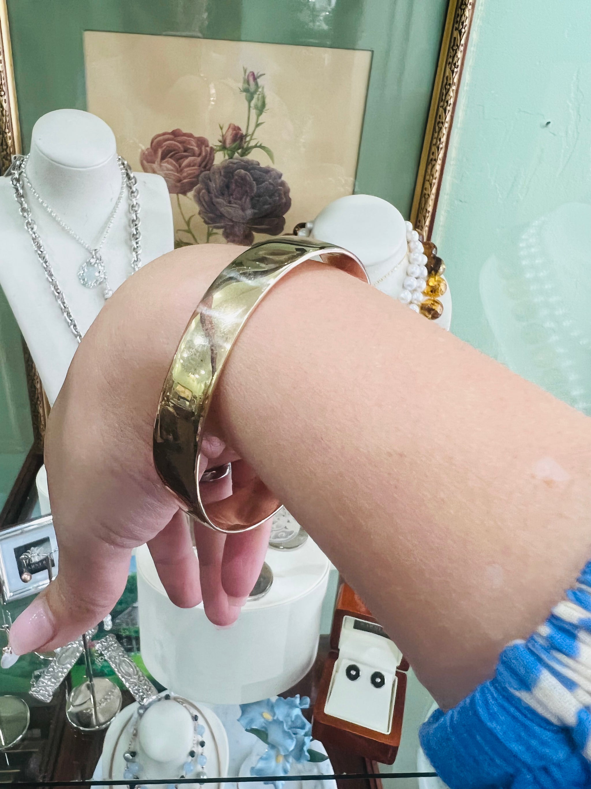 9ct yellow gold bangle deals