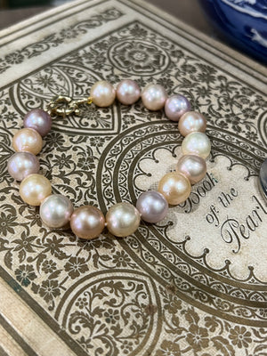 Pink and Champagne Pearl bracelet with yellow gold clasp